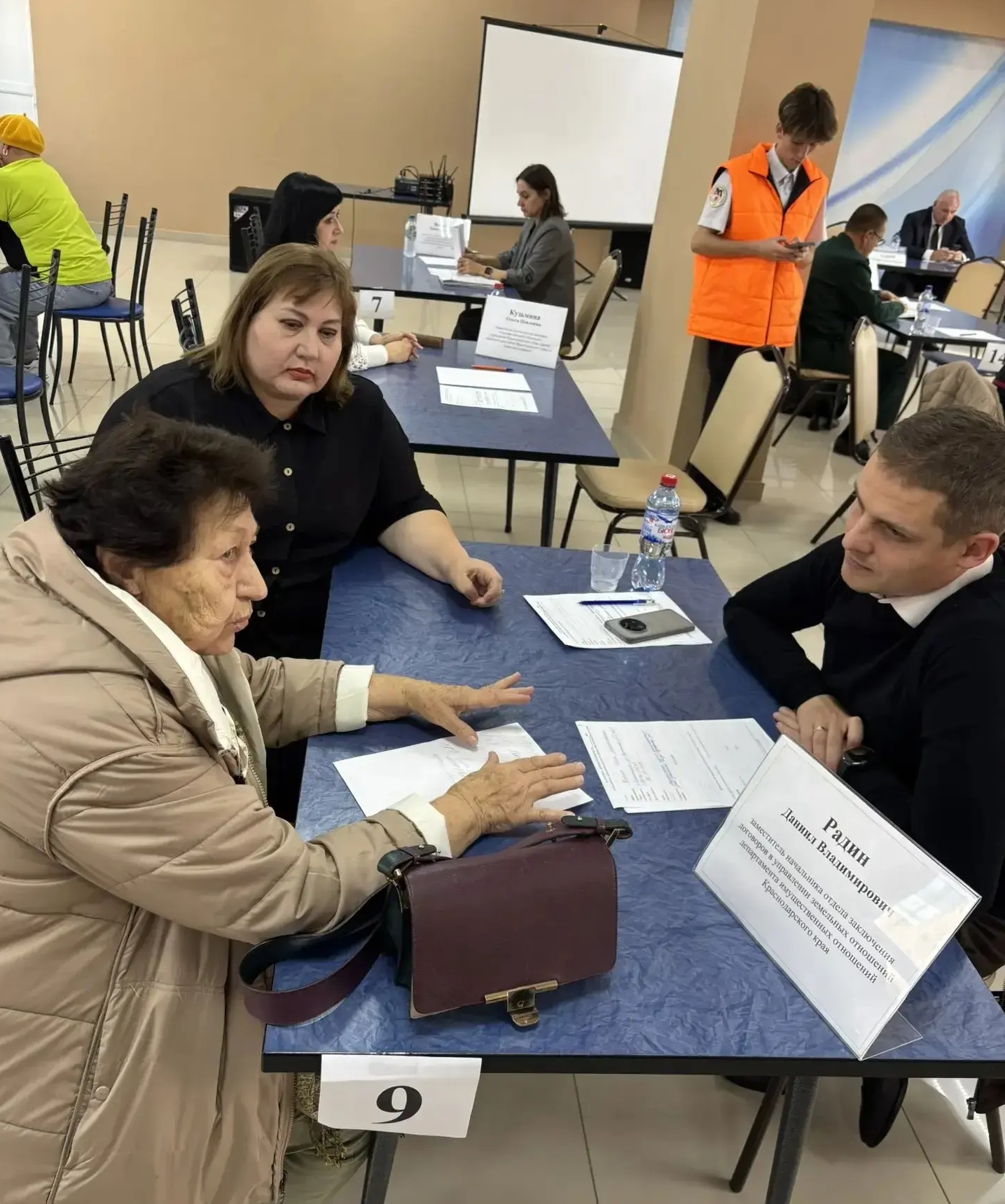 Светлана Косова приняла участие в работе мобильной приемной губернатора Краснодарского края